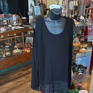 Black Women's Cold Shoulder Top